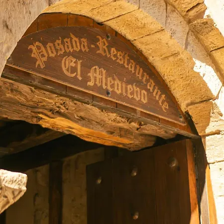 Del Medievo אורחן Maderuelo