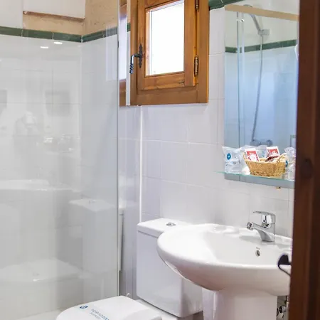 Del Medievo אורחן Maderuelo