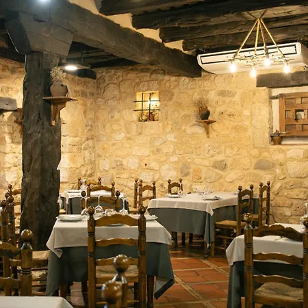 אורחן Del Medievo Maderuelo