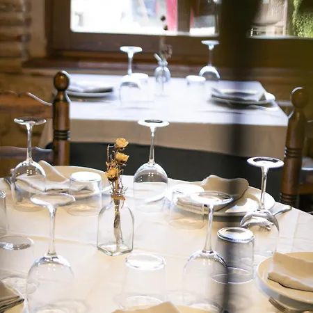 Del Medievo אורחן