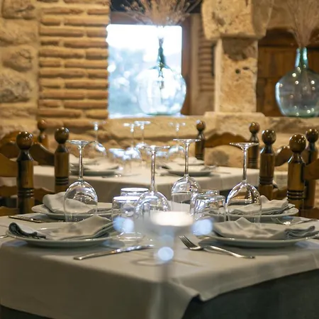 Del Medievo אורחן *